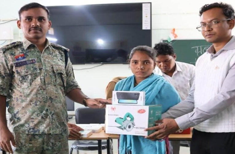 छत्तीसगढ़ की पुनर्वास नीति से सुकमा के माओवादियों को मिला सम्मानजनक नया जीवन