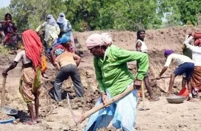 आधी रात में पारित हुआ मनरेगा समाप्त करने वाला बिल, अब वीबी जी राम जी कानून जल्द लागू