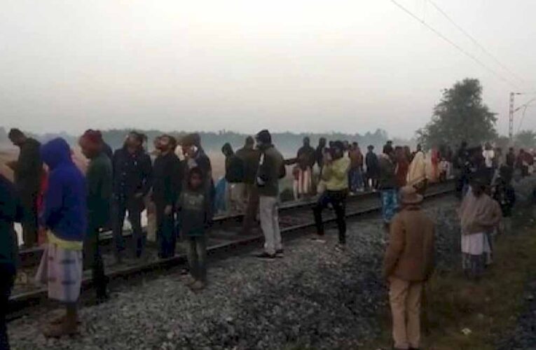 राजधानी एक्सप्रेस हादसा: 8 हाथियों की मौत, 5 डिब्बे पटरी से उतरे