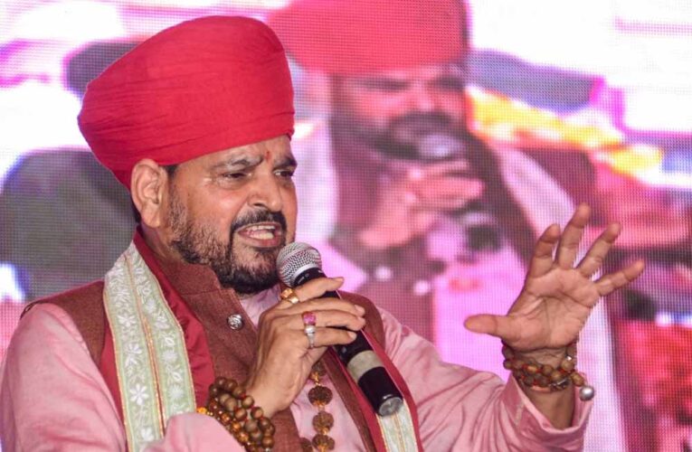 जाति सम्मेलन अपराध नहीं तो ब्राह्मण विधायकों की बैठक पर सवाल क्यों? बृजभूषण सिंह का तीखा हमला