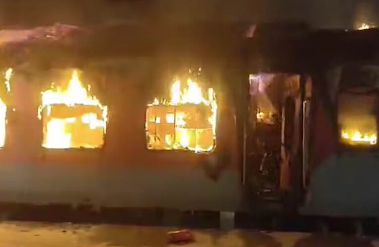 आंध्र प्रदेश में टाटानगर–एर्नाकुलम एक्सप्रेस में आग, AC कोच में एक यात्री की मौत