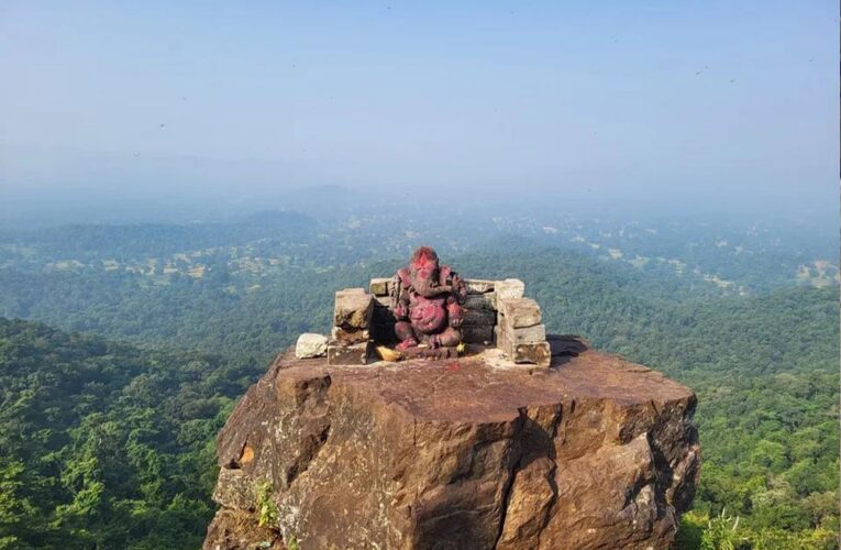 त्तीसगढ़ पर्यटन को मिली नई दिशा: 45 युवा ग्वालियर से गाइड ट्रेनिंग लेकर लौटे, CM ने दी बधाई