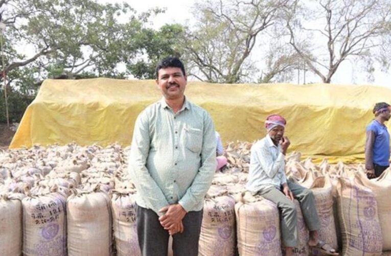 छत्तीसगढ़ में समर्थन मूल्य पर धान खरीदी से किसान हो रहे आर्थिक रूप से सशक्त