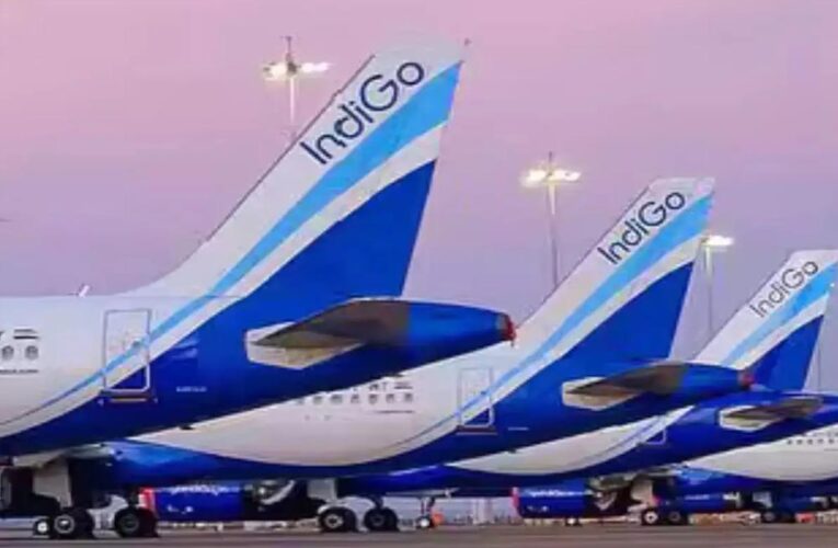 IndiGo संकट खत्म होने की उम्मीद! DGCA ने रोस्टर नियमों में दी ढील, इसी को लेकर चल रहा था विवाद