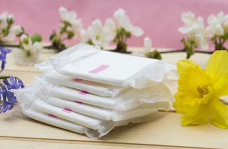 गांव की महिलाओं ने केले के रेशे से बनाया इको-फ्रेंडली पैड, दो साल तक रहेगा नया और किफायती