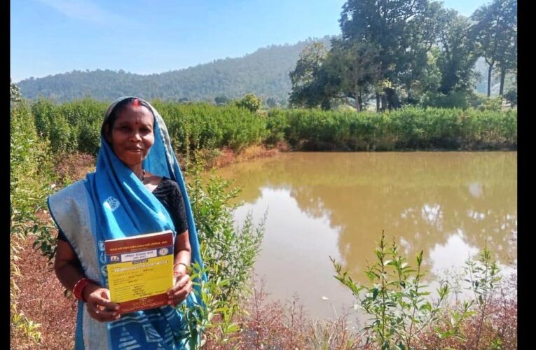 रायपुर : डबरी निर्माण से बदली सूरत कुमारी की किस्मत, खेती और मछलीपालन से बढ़ी आमदनी