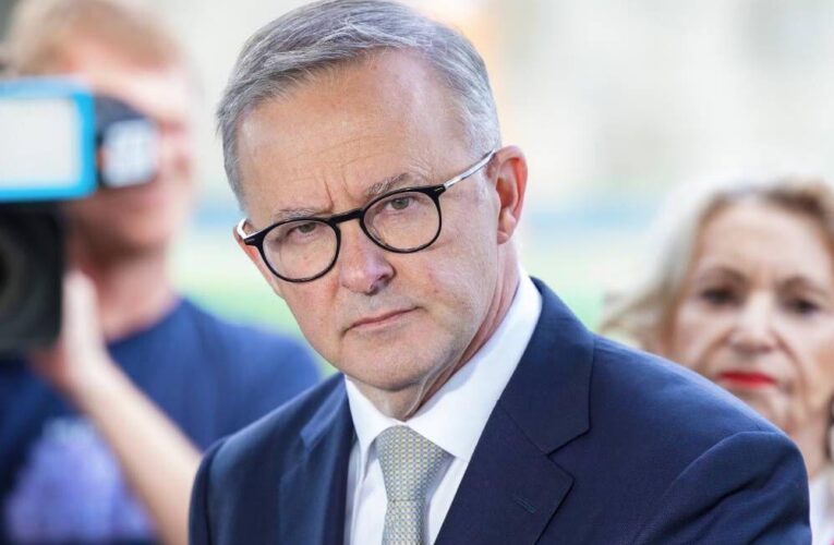 ऑस्ट्रेलिया में 16 साल से कम उम्र के लिए सोशल मीडिया बैन, पीएम अल्बनीज ने कहा- बच्चों को मिलेगा ‘बचपन’