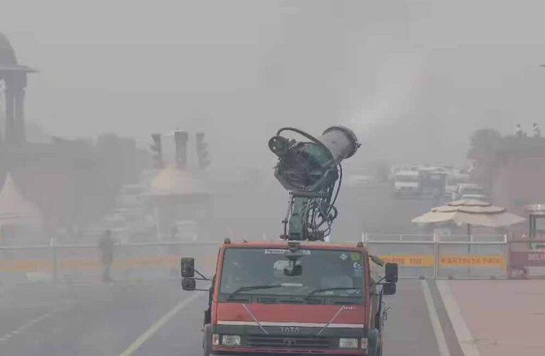AQI 497 पर दिल्ली बेहाल, एक्सपर्ट बोले– ग्रैप-4 से नहीं थमेगा ज़हर, सरकार को कड़े कदम उठाने होंगे