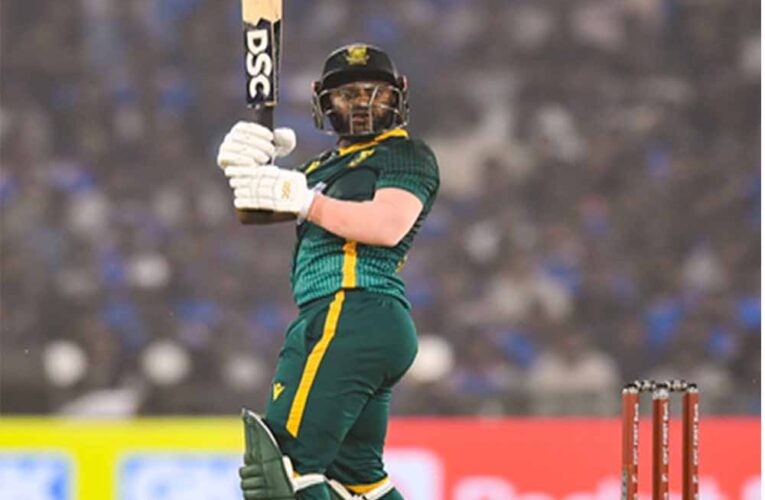 दक्षिण अफ्रीका के कप्तान टेंबा बावुमा ने भारत के खिलाफ वनडे क्रिकेट में 2,000 रन पूरे किए