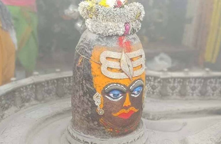 महाकाल मंदिर में बदलाव: इस तारीख से बंद होगी भस्म आरती की ऑनलाइन बुकिंग, जानें नई एंट्री प्रक्रिया