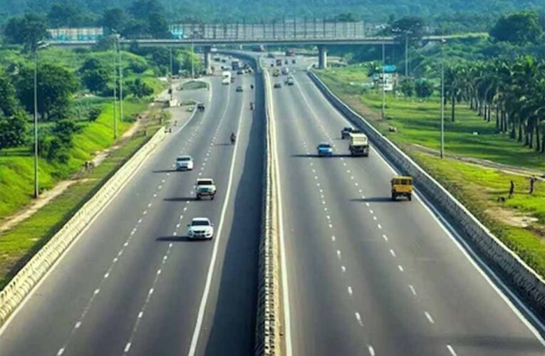 दिल्ली से देहरादून सिर्फ 2 घंटे में! इस तारीख से चालू होगा एक्सप्रेसवे, गडकरी ने दी बड़ी खुशखबरी