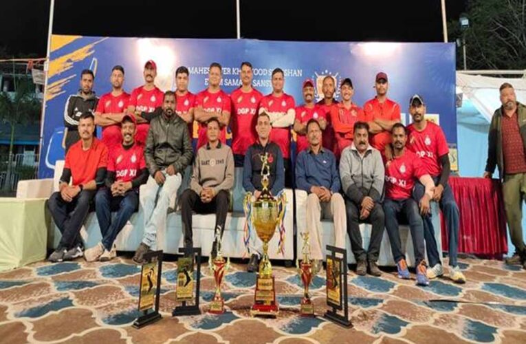 डीजीपी-11 बना चैलेंजर ट्रॉफी विजेता: 18 वींचैलेंजर ट्रॉफी क्रिकेट प्रतियोगिता का खिताब डीजीपी-11 के नाम