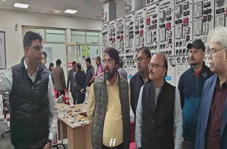 विद्युत नियामक आयोग ने किया 132 केवी जीआईएस सबस्टेशन फूलबाग ग्वालियर का निरीक्षण