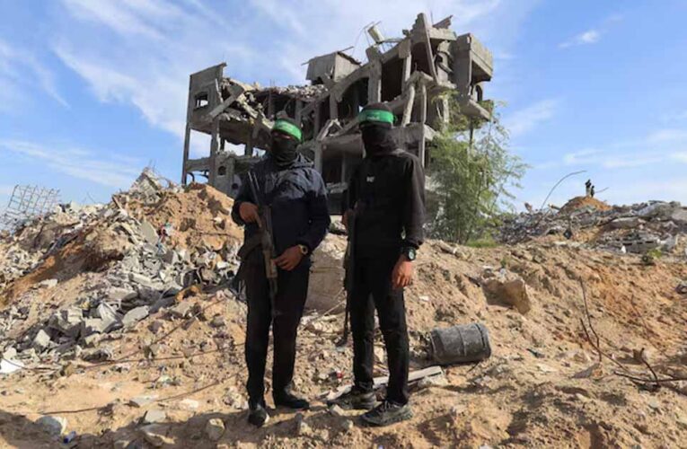 हमास का बड़ा फैसला: हथियार छोड़ने को तैयार, अब इज़रायल की शर्तों पर टिकी निगाहें