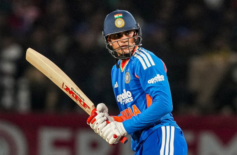 अब बहाने नहीं, फैसला चाहिए— शुभमन गिल को टीम से बाहर करने की मांग, पूर्व क्रिकेटर का गंभीर को कड़ा संदेश