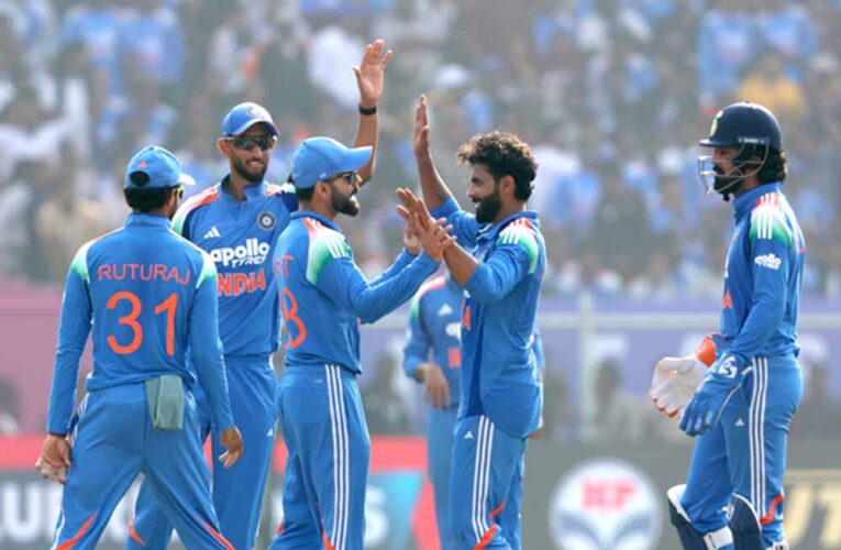 IND vs SA 3rd ODI: 271 रन के लक्ष्य का पीछा, प्रसिद्ध कृष्णा–कुलदीप यादव की चौकस गेंदबाज़ी