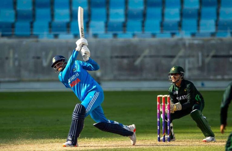 U19 Asia Cup: पाकिस्तान का दबदबा बरकरार, विहान के आउट होते ही भारत को तीसरा झटका