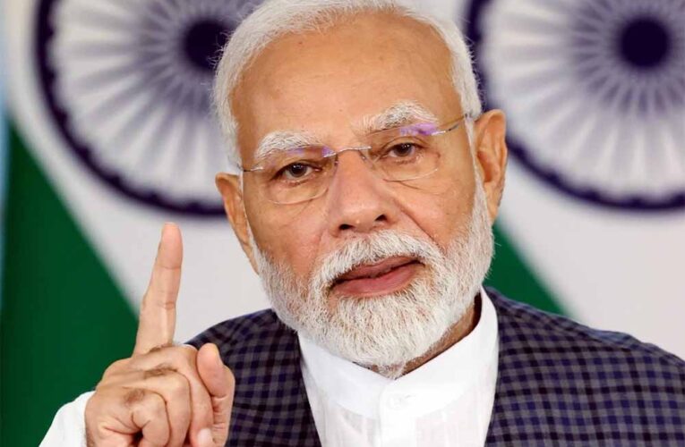 8वें वेतन आयोग पर बड़ा अपडेट: मोदी सरकार ने केंद्रीय कर्मचारियों को बताया, कब से होगा लागू