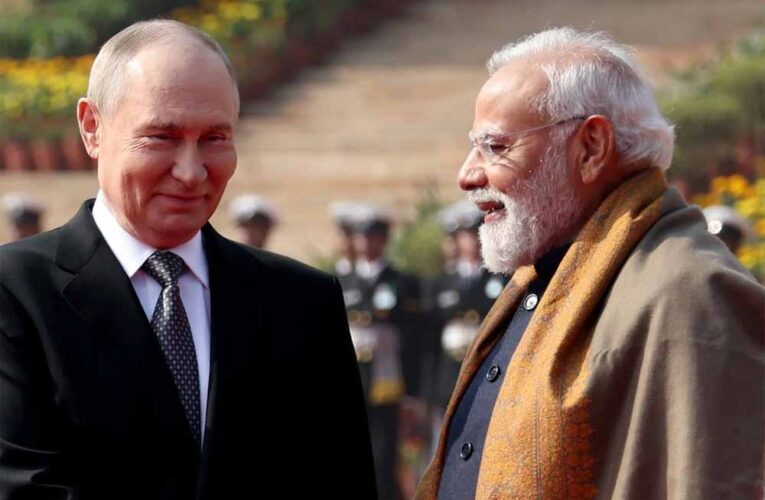 गार्ड ऑफ ऑनर से हैदराबाद हाउस तक: पीएम मोदी से अहम मुलाकात के लिए पहुँचे रूस के राष्ट्रपति पुतिन