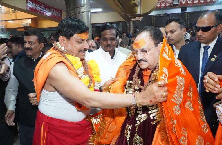 केंद्रीय स्‍वास्‍थ्‍य मंत्री नड्डा महाकाल संध्‍या आरती में हुए शामिल