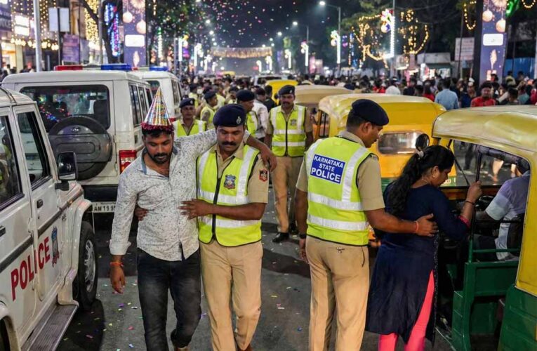 नए साल पर खास पहल: नशे में धुत लोगों को पुलिस पहुंचाएगी सुरक्षित घर तक