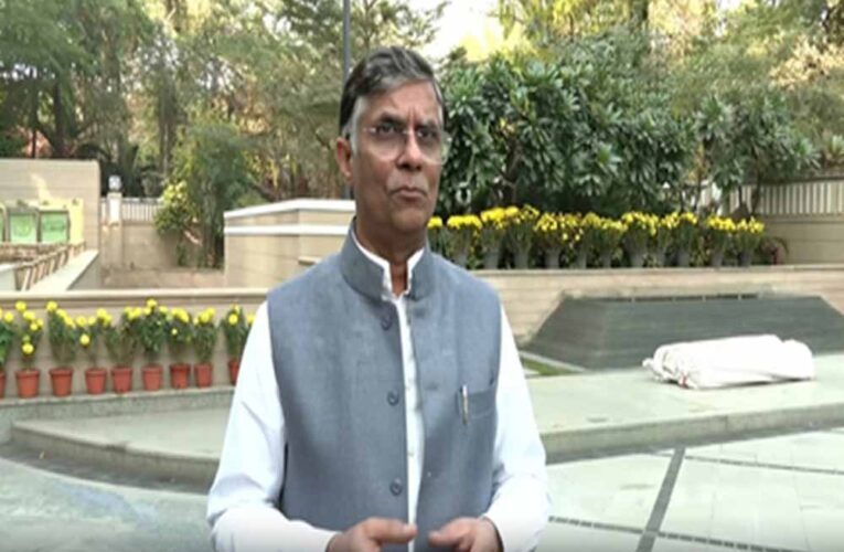 बांग्लादेश में अल्पसंख्यकों पर बढ़ते अत्याचार पर कांग्रेस नेता का वार, बोले— सरकार को अंतरराष्ट्रीय मंच पर उठानी चाहिए आवाज