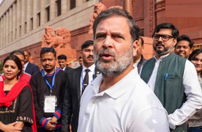 केरल जीत पर राहुल गांधी ने UDF को दी बधाई, भाजपा नेता का कांग्रेस पर तीखा वार