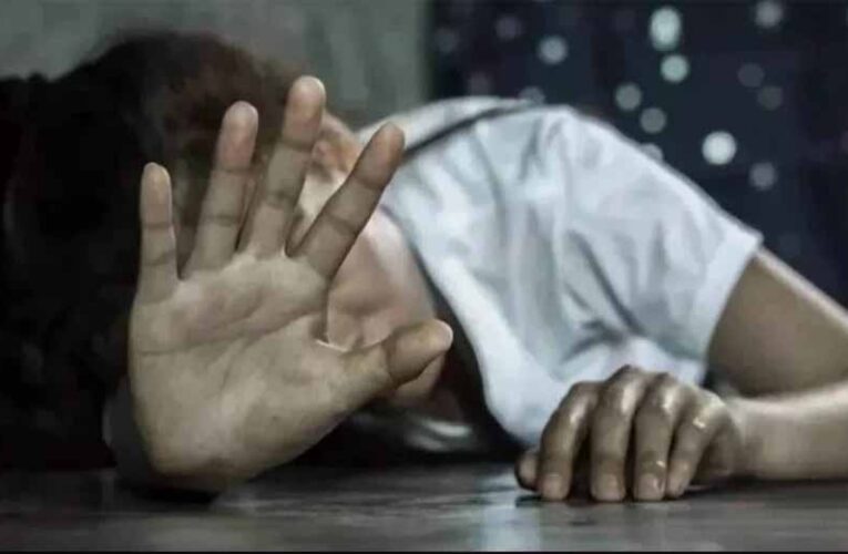 इंदौर में ‘लव जिहाद’ का आरोपी गिरफ्तार: DAVV छात्रा से दुष्कर्म कर मज़हब बदलवाने का आरोप