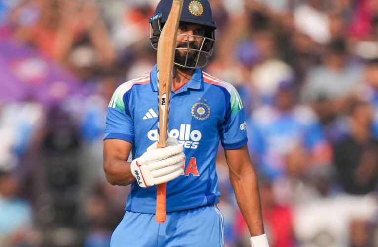 ऋतुराज गायकवाड़ का धमाका: पहला वनडे शतक, कोहली संग रचा यादगार रिकॉर्ड