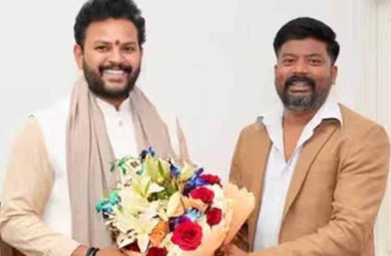 कानपुर के श्रवण कुमार विश्वकर्मा की प्रेरक कहानी: टेंपो ड्राइवर से शंख एयरलाइंस के संस्थापक तक