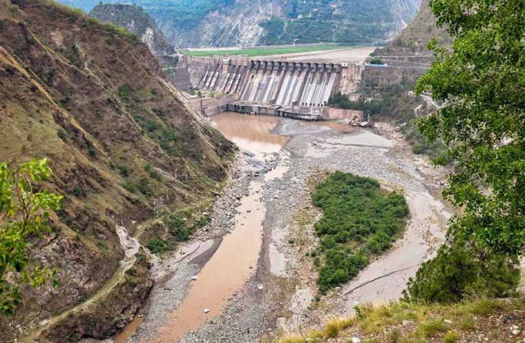 सिंधु समझौते का राग अलापता रह गया पाकिस्तान, भारत ने चिनाब नदी पर एक और परियोजना को दी हरी झंडी