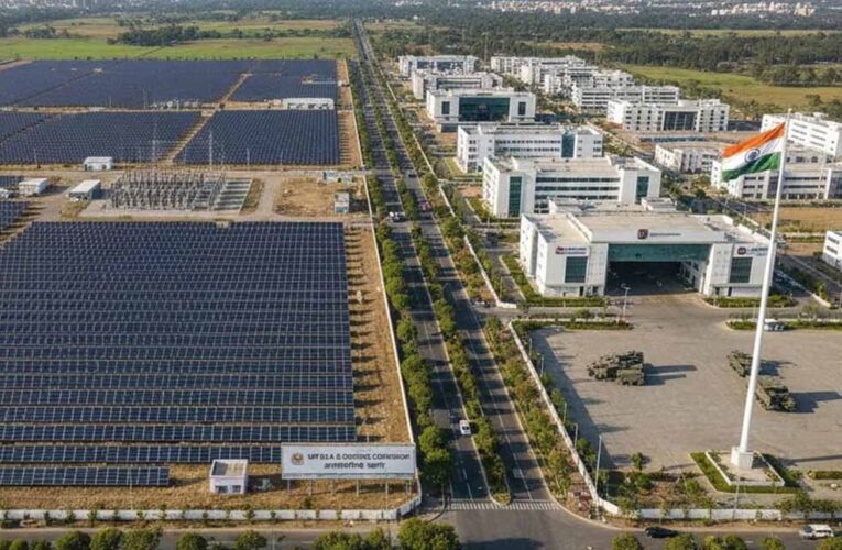 सोलर पार्क के निर्माण ने पकड़ी रफ्तार, डिफेंस कॉरिडोर भी लेने लगा आकार