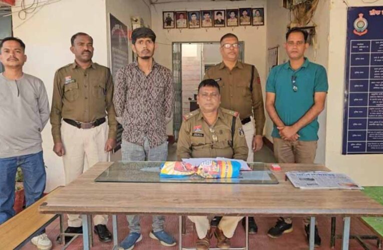 स्कूल के पीछे चल रहा था नशे का कारोबार, पुलिस ने 12.86 लाख के कैप्सूल के साथ तस्कर पकड़ा