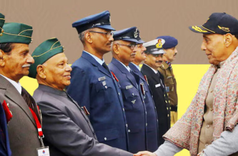 100% इजाफा: मोदी सरकार का बड़ा ऐलान, पूर्व सैनिकों के लिए वित्तीय सहायता में हुआ दो गुना बढ़ोतरी