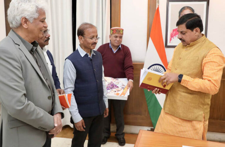 मुख्यमंत्री डॉ. यादव ने वर्ष 2026 के शासकीय कैलेंडर का किया विमोचन