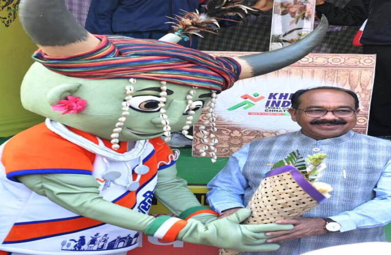 रायपुर : उप मुख्यमंत्री अरुण साव ने खेलो इंडिया नेशनल ट्राइबल गेम्स के लिए मशाल गौरव यात्रा को दिखाई हरी झंडी