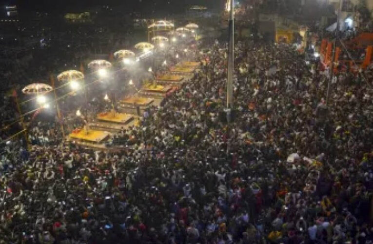 नए साल पर एमपी के मंदिरों में श्रद्धालुओं की भीड़, महिला क्रिकेट टीम ने महाकाल के दर्शन किए