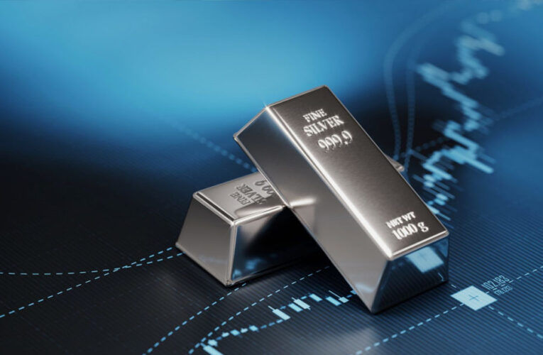 चांदी की चमक से व्यापार पर संकट, कारोबारी और ग्राहक दोनों सदमे में