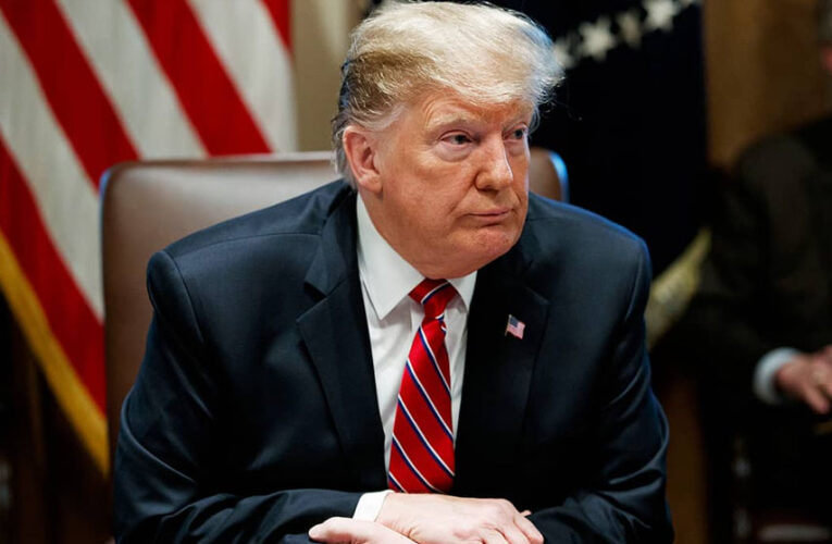 ट्रंप का दावोस में बम बयान: यूरोप को सुनाया, ग्रीनलैंड पर नर्वस हुए, फिर EU ने फोड़ा बड़ा बम!