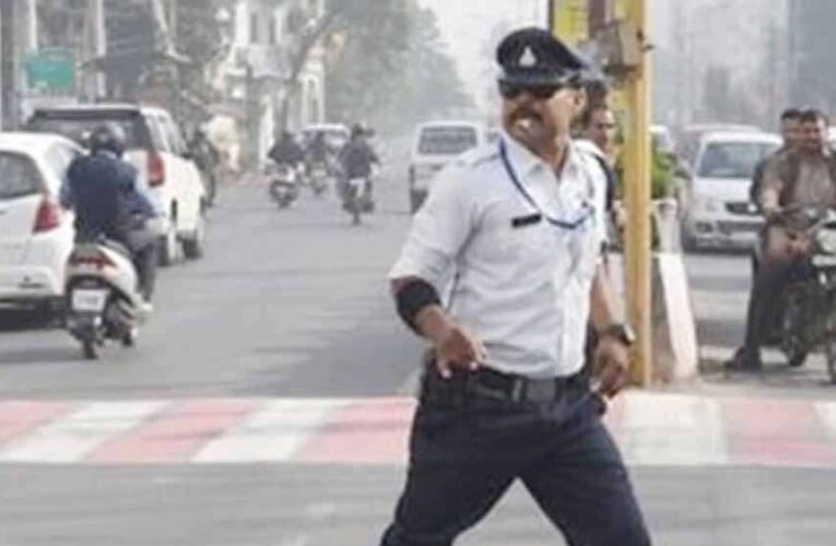 इंदौर के डांसिंग कॉप रंजीत सिंह को डिमोशन, प्रधान आरक्षक से फिर आरक्षक बनाया, महिला से अश्लील चैट में फंसा