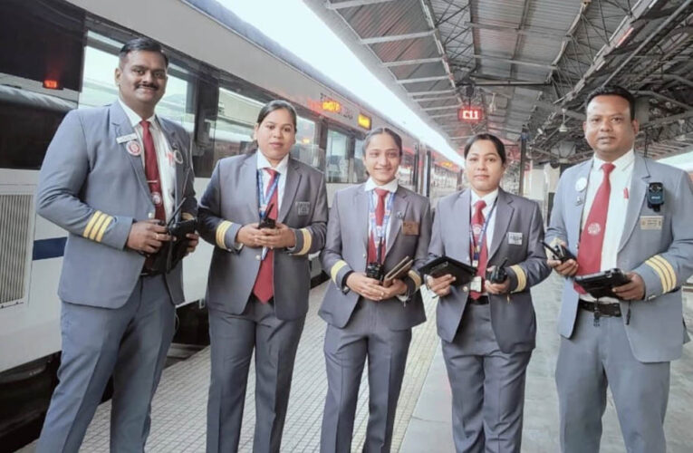 वंदे भारत एक्सप्रेस में महिला टीटीई को मिली टिकट जांच की जिम्मेदारी, बिलासपुर रेल मंडल का बड़ा फैसला
