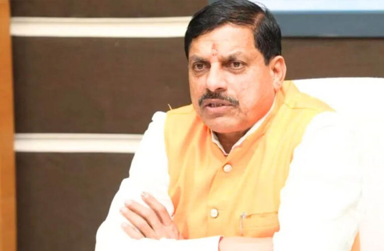 CM मोहन यादव का बड़ा एक्शन: इंदौर निगम कमिश्नर को नोटिस, लापरवाह इंजीनियर बर्खास्त