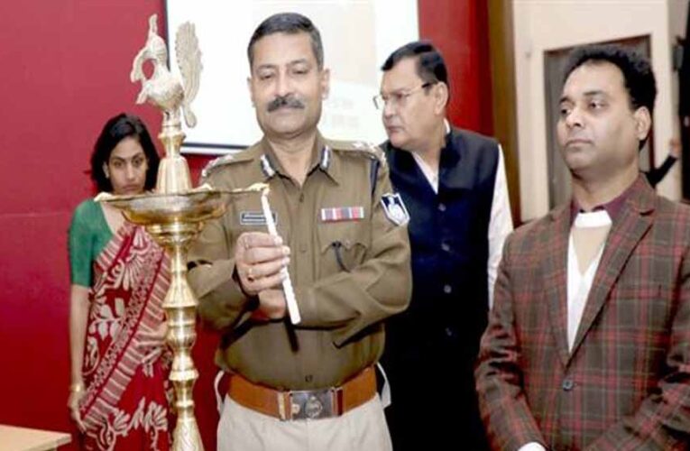 सड़क सुरक्षा केवल कानून नहीं, जन-जीवन से जुड़ा महत्वपूर्ण विषय : आयुक्त  भोंडवे