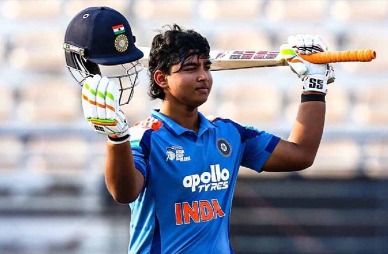 टीम इंडिया के लिए तैयार वैभव सूर्यवंशी? वर्ल्ड क्रिकेट में धूम मचाने को तैयार 14 साल का स्टार