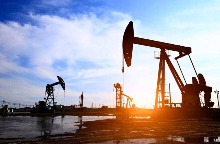 वेनेजुएला से क्रूड ऑयल एक्सपोर्ट पर बैन हटे तो कंपनियों को कितना सस्ता मिलेगा तेल? जानें क्या होगा असर