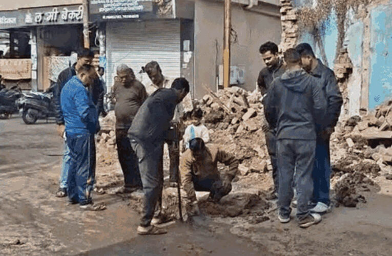 इंदौर में दूषित पानी से 17वीं मौत, रिटायर्ड पुलिसकर्मी ने अस्पताल में तोड़ा दम, भागीरथपुरा में 9416 लोगों की जांच