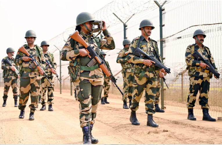 भारत-बांग्लादेश सीमा पर नई किलेबंदी, चिकन नेक में बनी 12 फीट ऊंची स्मार्ट फेंसिंग