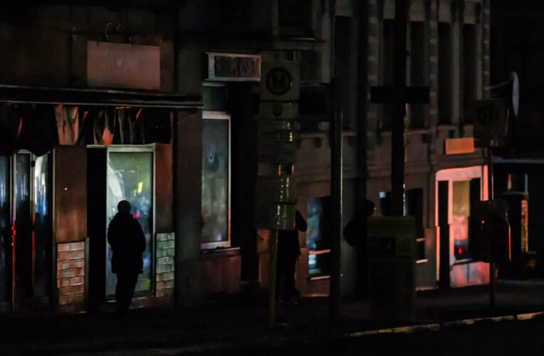 बर्लिन में चार दिन से अंधेरा, हजारों घरों में बिजली गायब