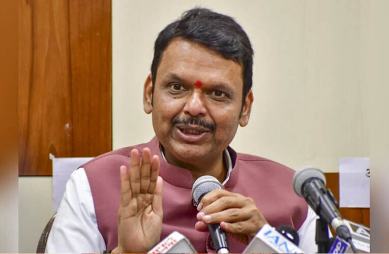 BMC का मेयर मराठी हिंदू होगा, CM फडणवीस का ऐलान, पठान ने उठाई थी बुर्के पर बात