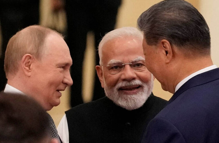 भारत पर 500% टैरिफ लगाएंगे ट्रंप! अमेरिकी राष्ट्रपति ने किया मंजूर, भारत-चीन-ब्राजील पर बढ़ी नज़र